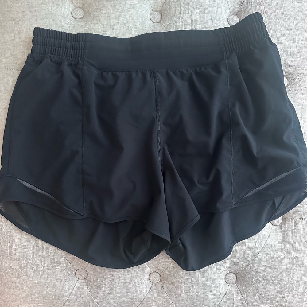 Lululemon Track That High Rise 4 inch Like New